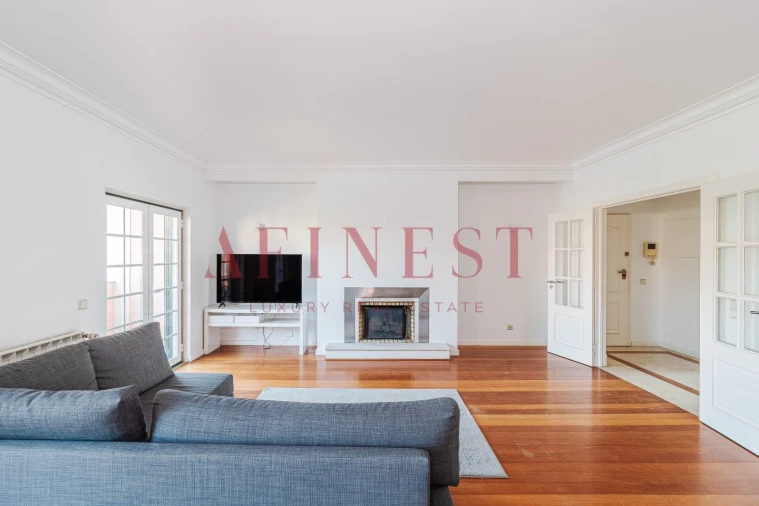 Apartamento T3 para Arrendamento em Santa Maria e São Miguel, São Martinho, São Pedro Penaferrim Foto 9