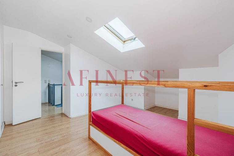 Apartamento T3 para Arrendamento em Santa Maria e São Miguel, São Martinho, São Pedro Penaferrim Foto 19