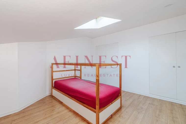 Apartamento T3 para Arrendamento em Santa Maria e São Miguel, São Martinho, São Pedro Penaferrim Foto 22