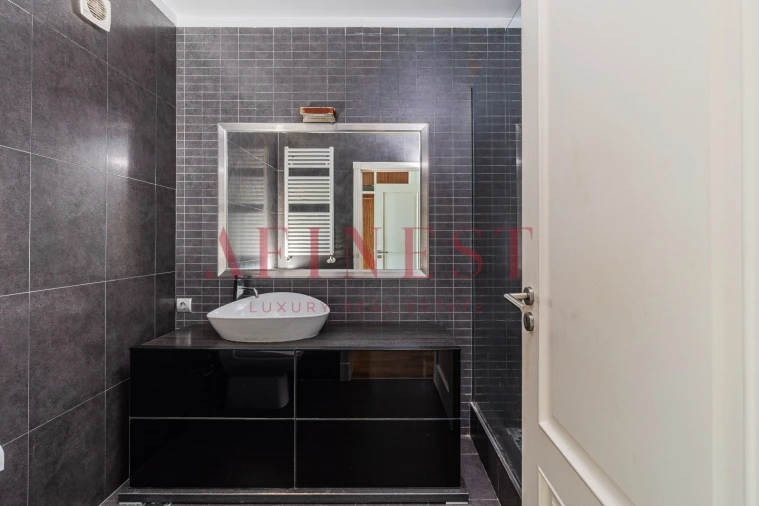 Apartamento T3 para Arrendamento em Santa Maria e São Miguel, São Martinho, São Pedro Penaferrim Foto 36