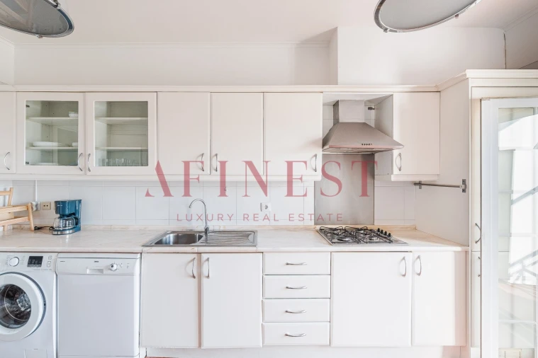 Apartamento T3 para Arrendamento em Santa Maria e São Miguel, São Martinho, São Pedro Penaferrim Foto 42