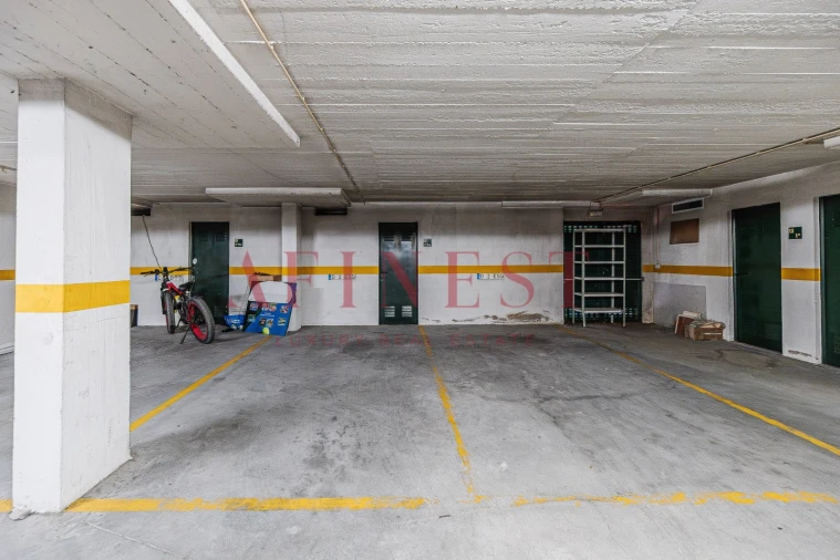 Apartamento T3 para Arrendamento em Santa Maria e São Miguel, São Martinho, São Pedro Penaferrim Foto 60