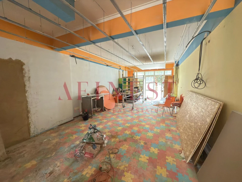 Apartamento T2 para Venda em Agualva e Mira-Sintra Foto 11