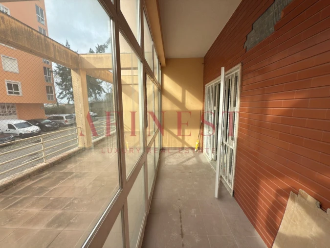 Apartamento T2 para Venda em Agualva e Mira-Sintra Foto 10