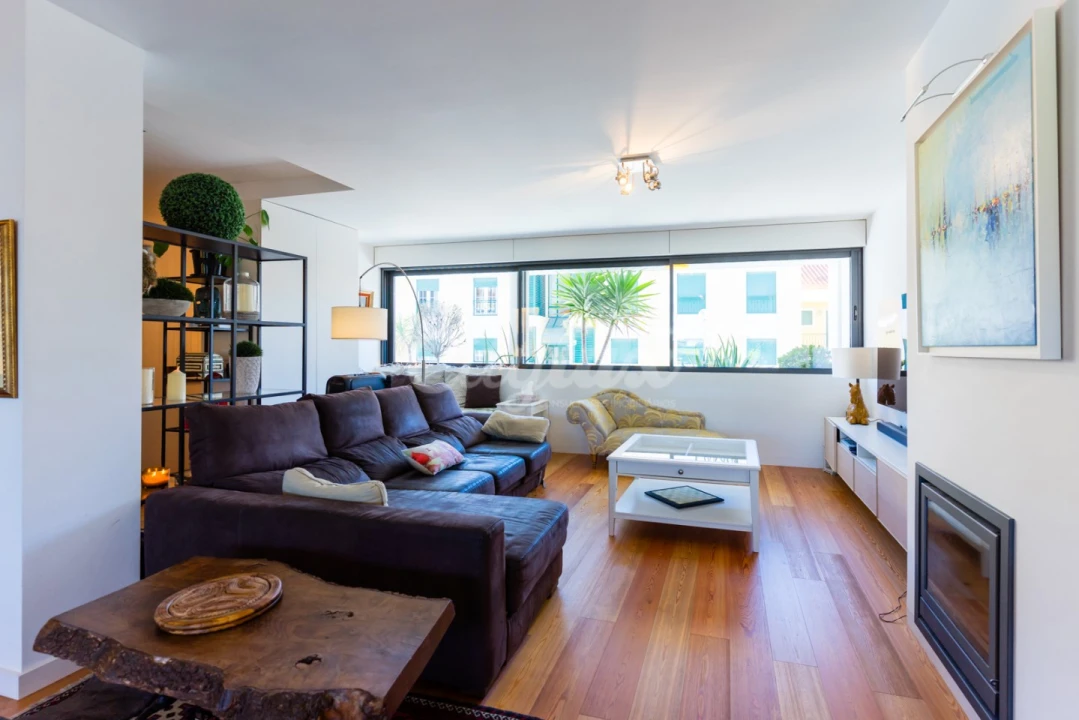 Moradia T6 para Venda em Alcabideche Foto 4