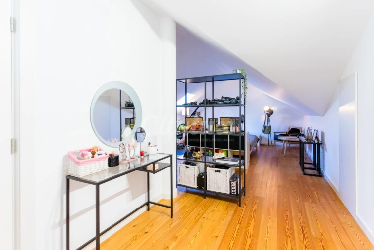 Moradia T6 para Venda em Alcabideche Foto 32