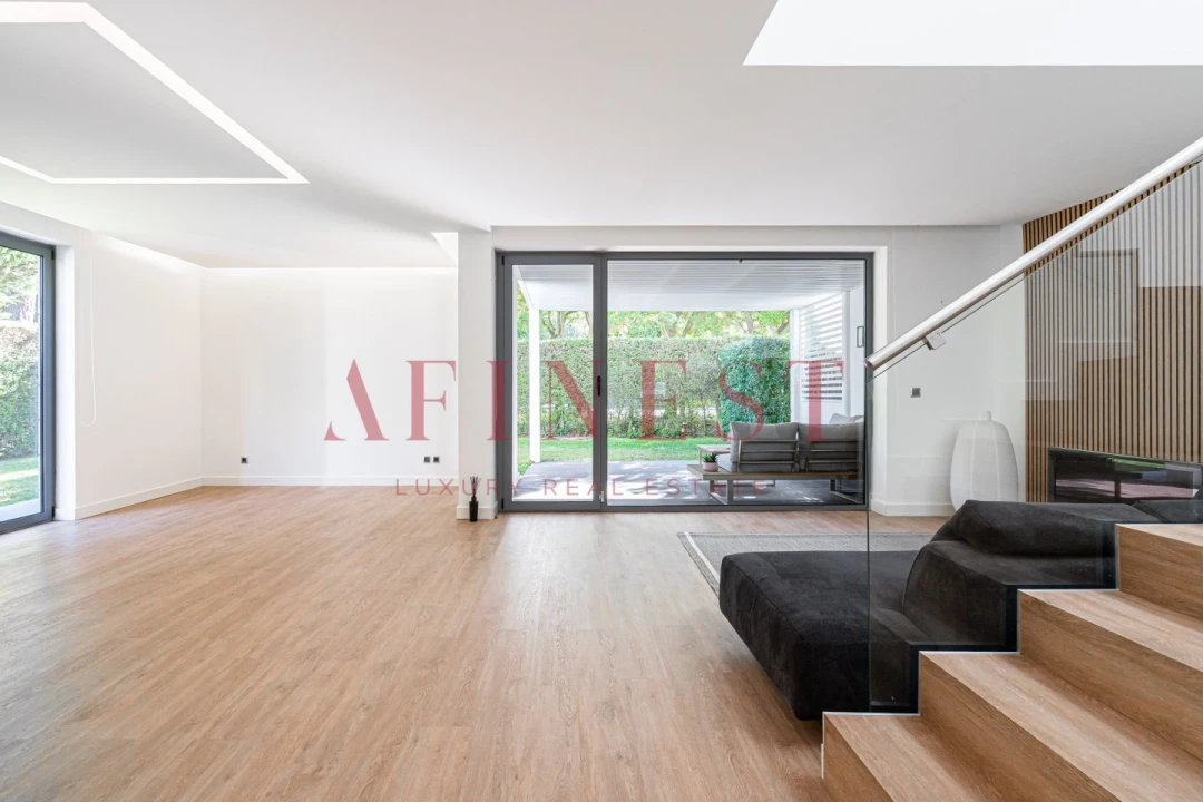 Moradia T3 para Arrendamento em Charneca de Caparica e Sobreda Foto 13