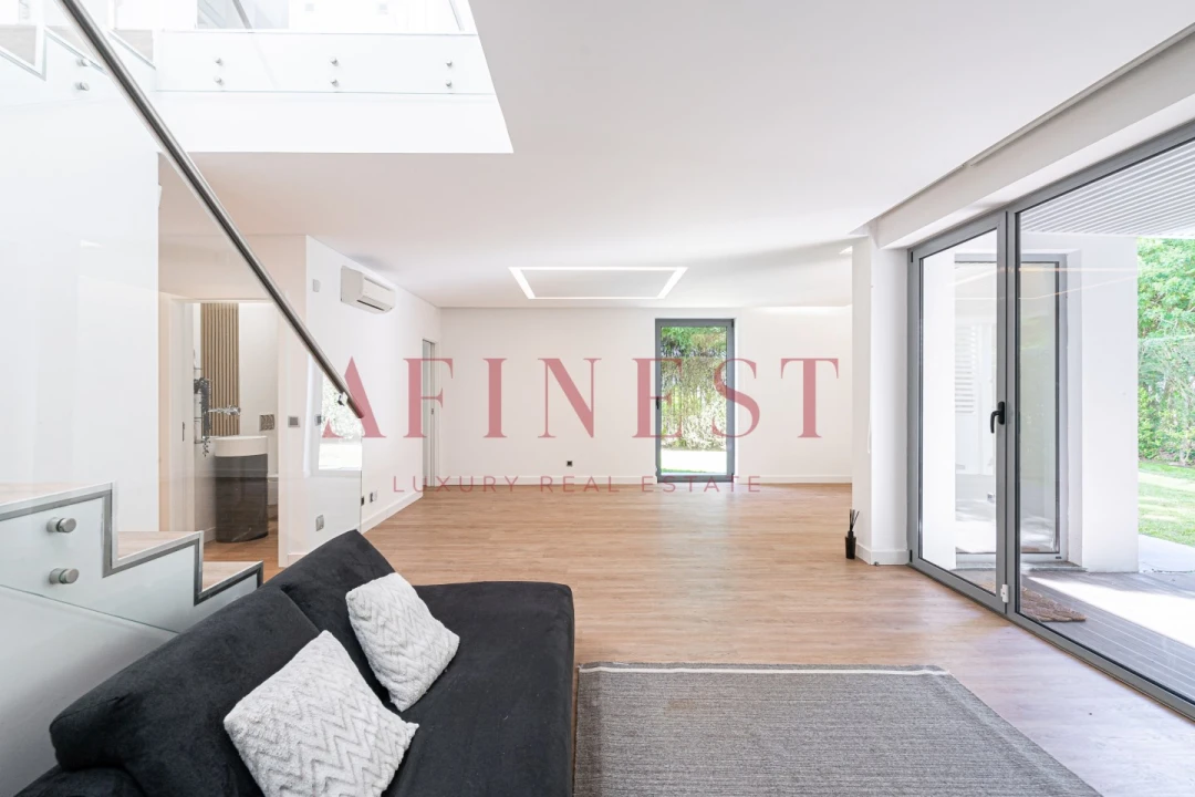 Moradia T3 para Arrendamento em Charneca de Caparica e Sobreda Foto 16