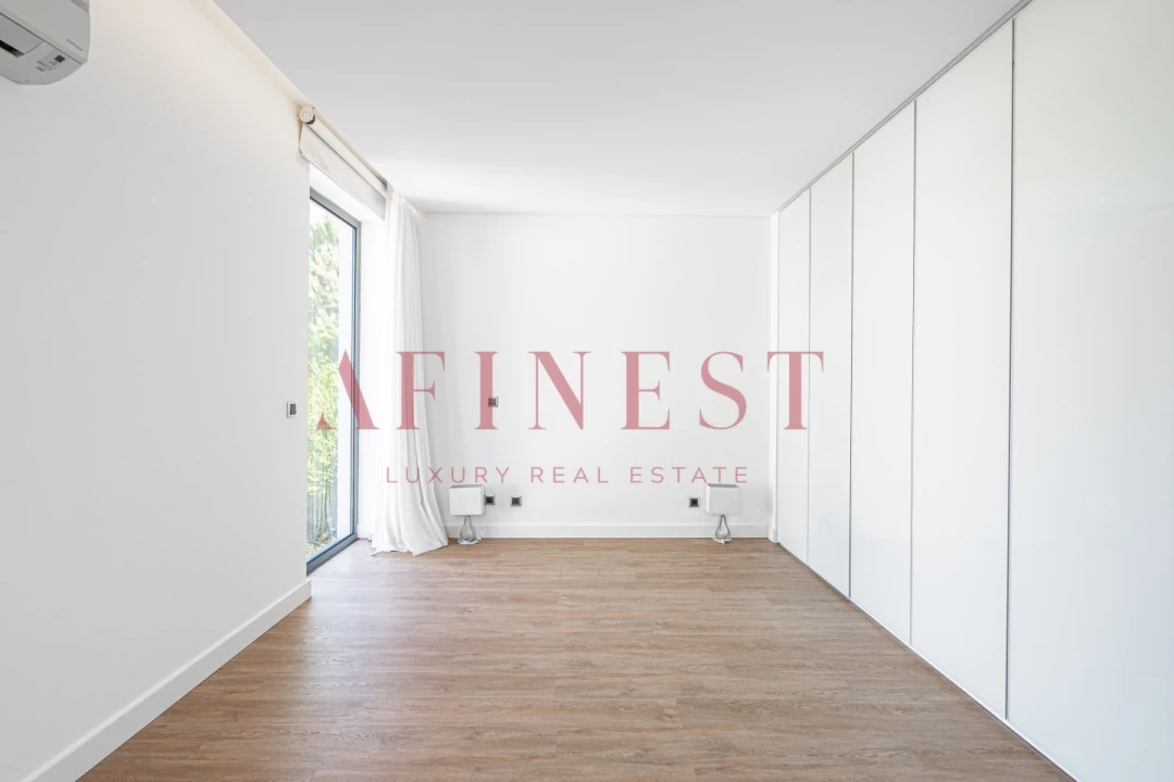 Moradia T3 para Arrendamento em Charneca de Caparica e Sobreda Foto 27