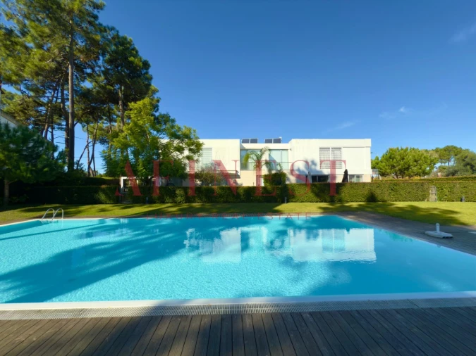 Moradia T3 para Arrendamento em Charneca de Caparica e Sobreda Foto 2