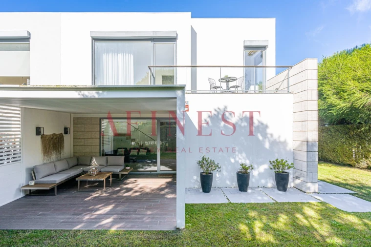 Moradia T3 para Arrendamento em Charneca de Caparica e Sobreda Foto 5