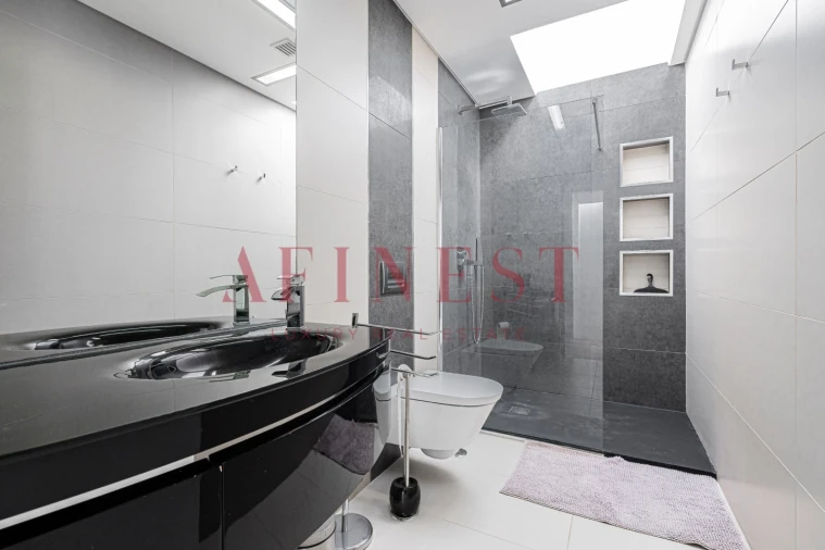 Moradia T3 para Arrendamento em Charneca de Caparica e Sobreda Foto 36