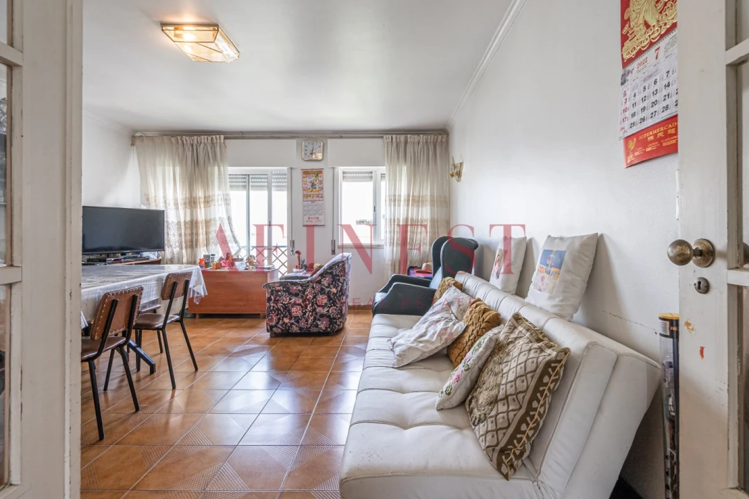 Apartamento T3 para Venda em Carcavelos e Parede Foto 5