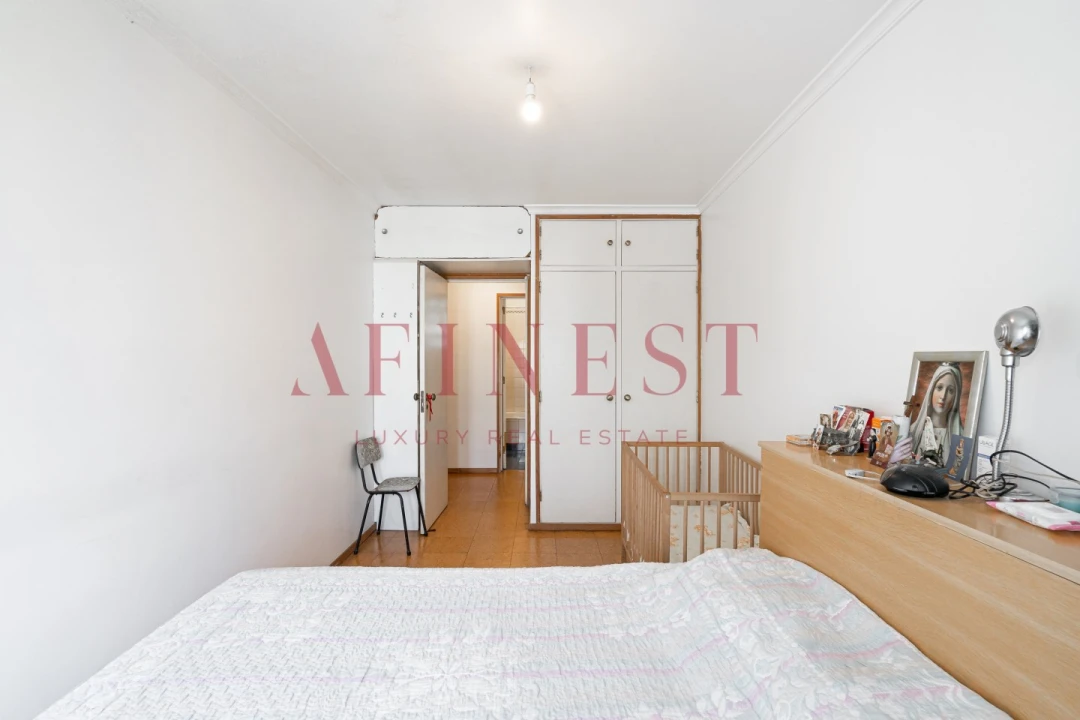 Apartamento T3 para Venda em Carcavelos e Parede Foto 14