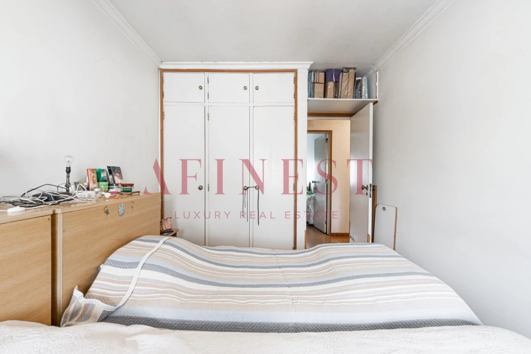 Apartamento T3 para Venda em Carcavelos e Parede Foto 16