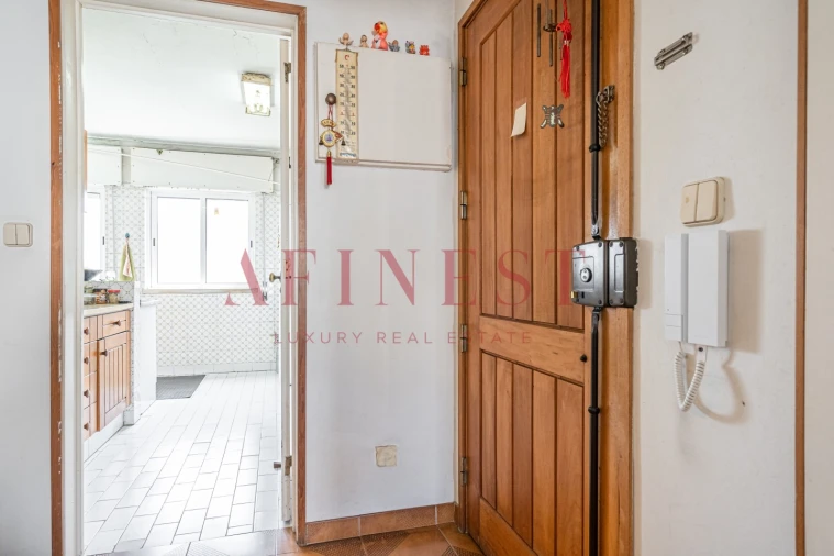 Apartamento T3 para Venda em Carcavelos e Parede Foto 11