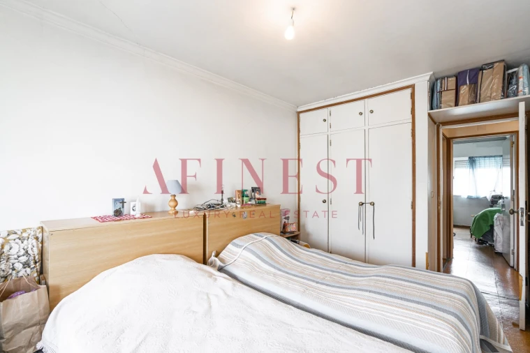 Apartamento T3 para Venda em Carcavelos e Parede Foto 17