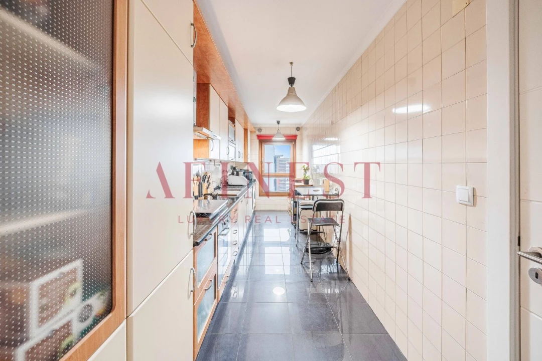 Apartamento T2 para Arrendamento em Marvila Foto 9