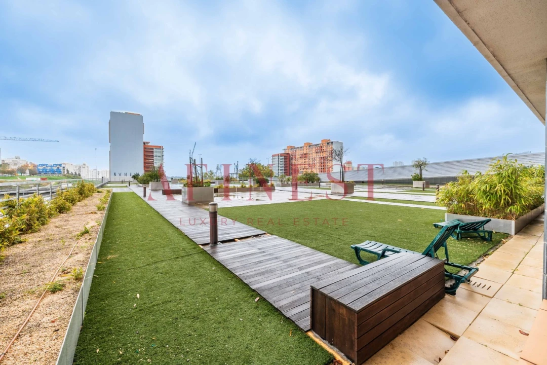 Apartamento T2 para Arrendamento em Marvila Foto 41