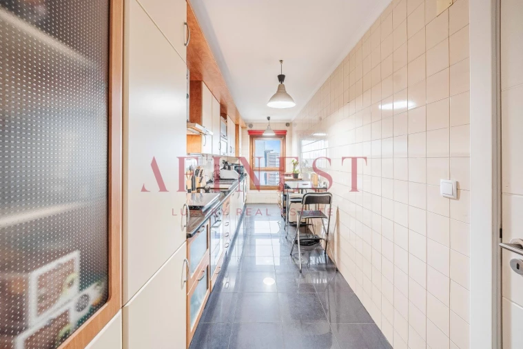 Apartamento T2 para Arrendamento em Marvila Foto 9