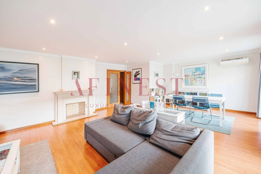 Apartamento T4 para Venda em Alcochete Foto 16