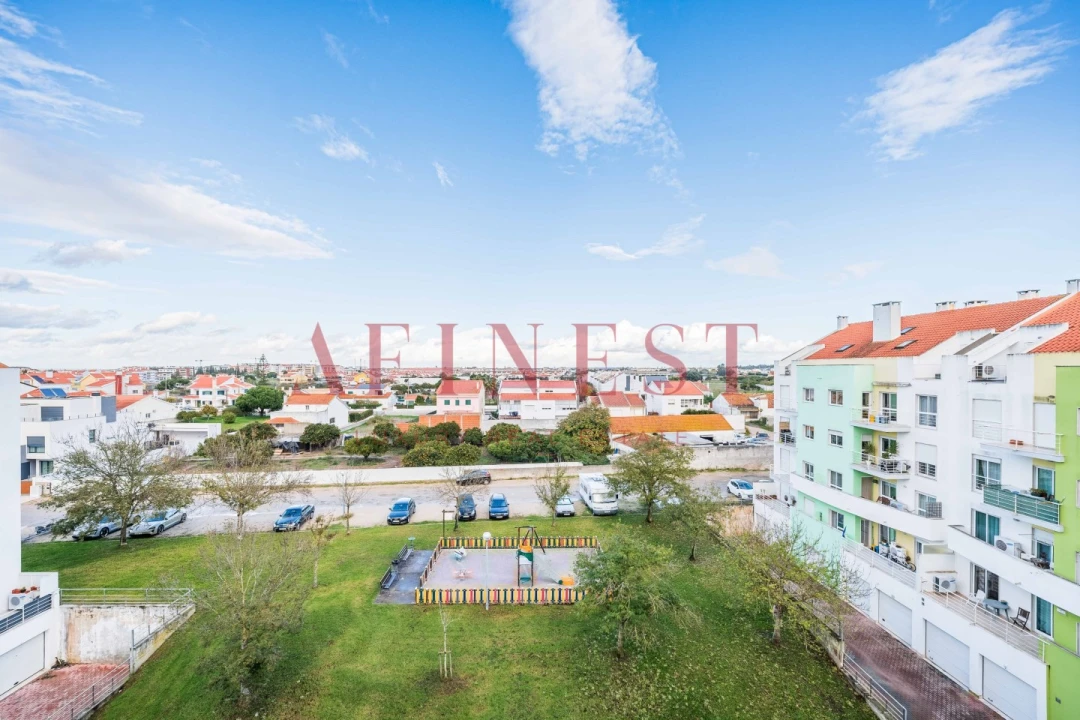 Apartamento T4 para Venda em Alcochete Foto 32