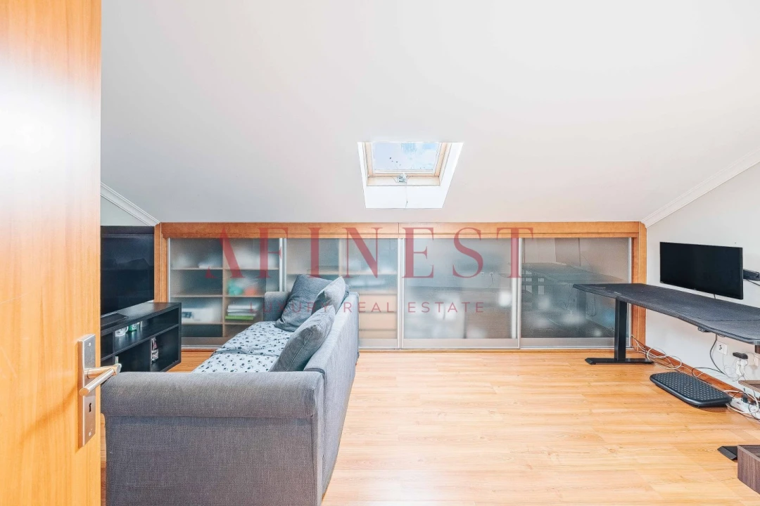 Apartamento T4 para Venda em Alcochete Foto 48