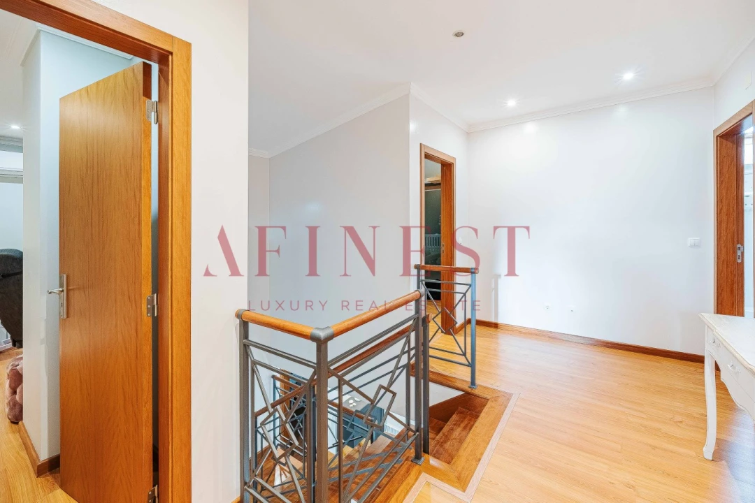 Apartamento T4 para Venda em Alcochete Foto 53