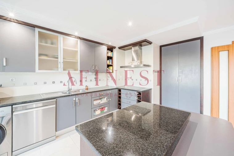 Apartamento T4 para Venda em Alcochete Foto 3