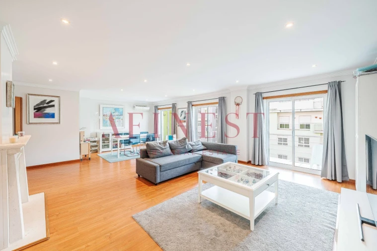 Apartamento T4 para Venda em Alcochete Foto 11