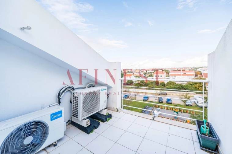 Apartamento T4 para Venda em Alcochete Foto 26