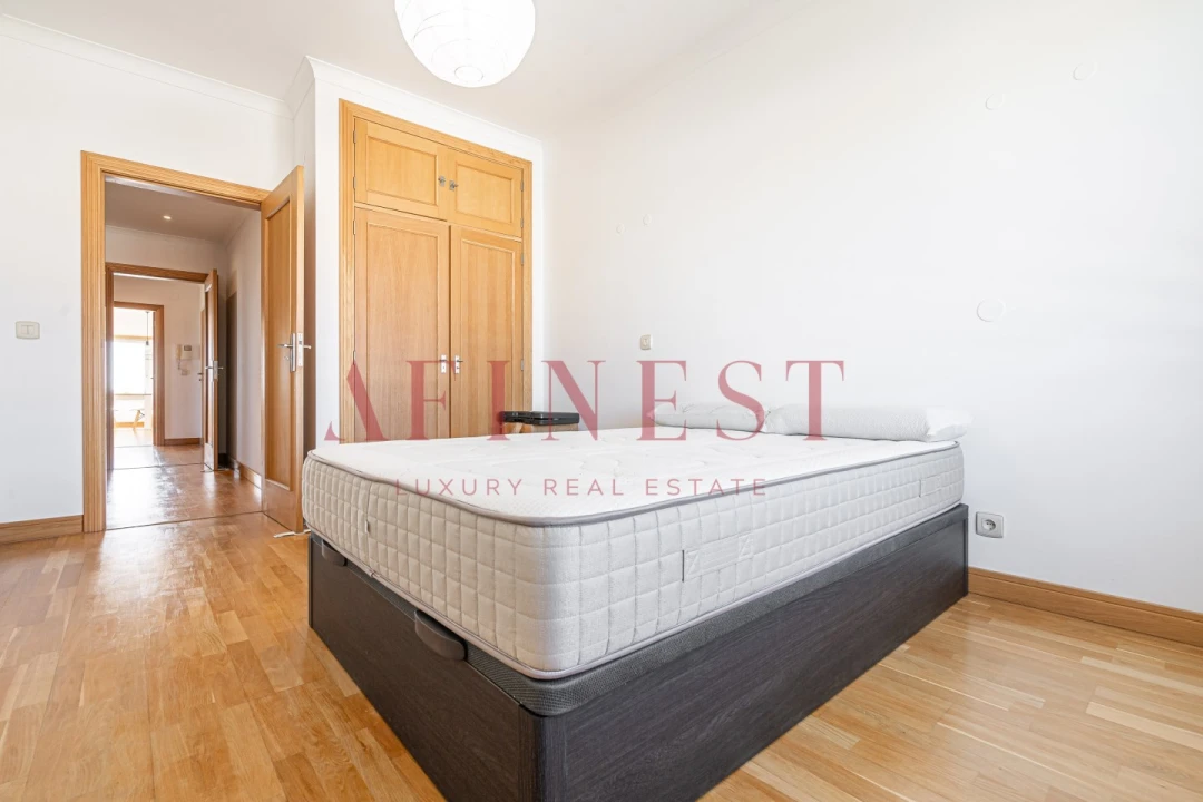 Apartamento T2 para Venda em Cascais e Estoril Foto 28