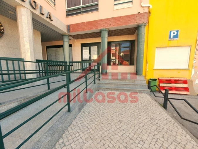 Loja para Venda em A dos Cunhados e Maceira Foto 2