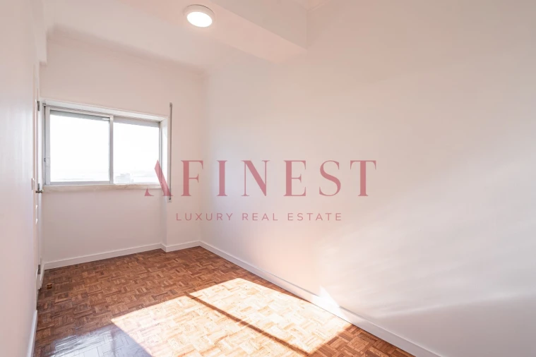 Apartamento T4 para Arrendamento em Almada, Cova da Piedade, Pragal e Cacilhas Foto 30