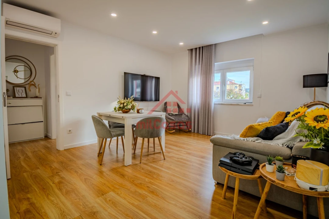 Apartamento T2 para Venda em Venda do Pinheiro e Santo Estêvão das Galés Foto 17