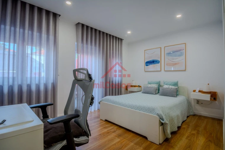 Apartamento T2 para Venda em Venda do Pinheiro e Santo Estêvão das Galés Foto 20