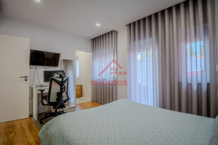 Apartamento T2 para Venda em Venda do Pinheiro e Santo Estêvão das Galés Foto 22