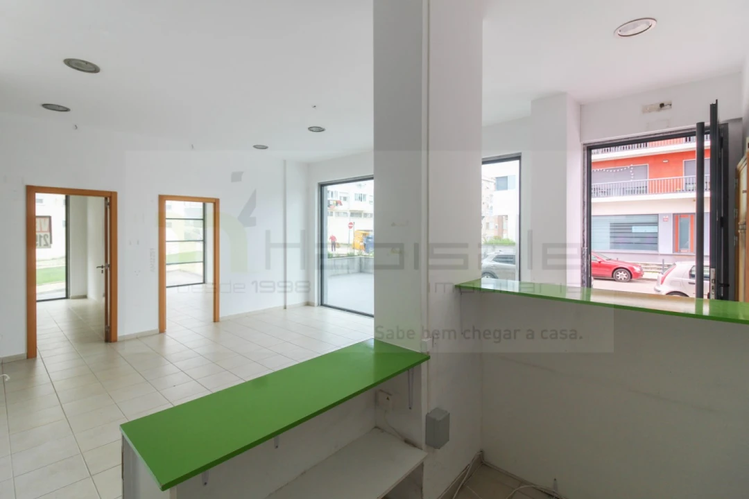 Loja para Venda em Odivelas Foto 22