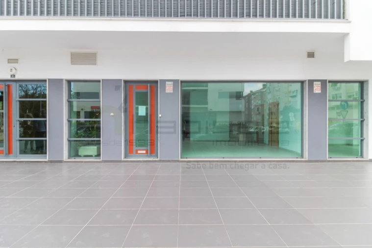 Loja para Venda em Odivelas Foto 2