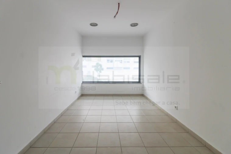 Loja para Venda em Odivelas Foto 12