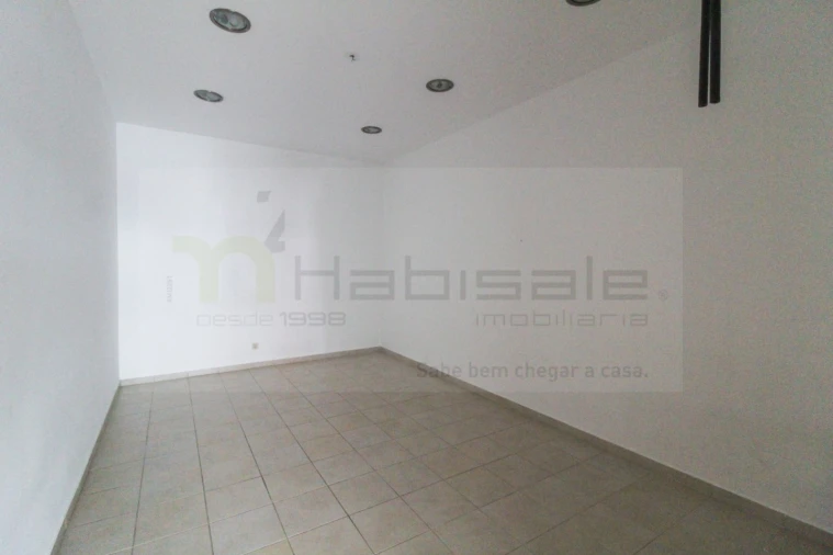 Loja para Venda em Odivelas Foto 20