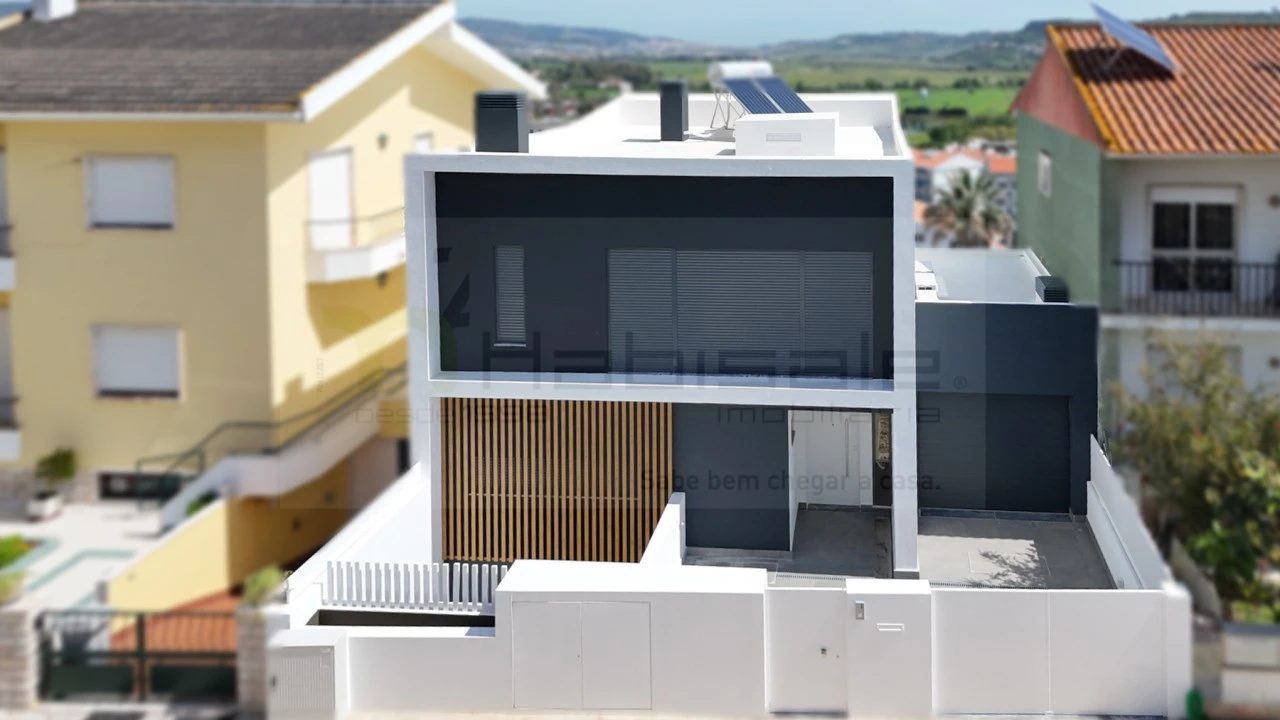 Moradia T5 para Venda em Loures Foto 1