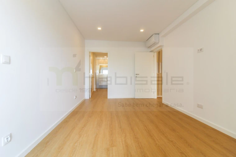 Moradia T5 para Venda em Loures Foto 44