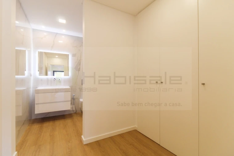 Moradia T5 para Venda em Loures Foto 59