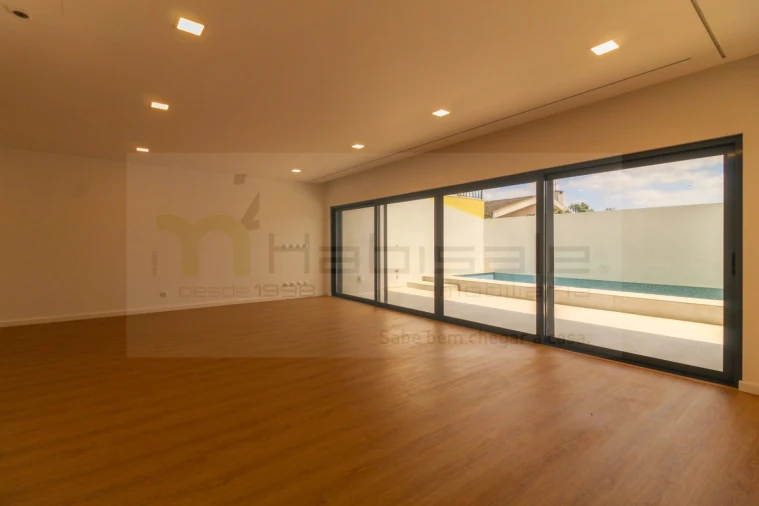 Moradia T5 para Venda em Loures Foto 62