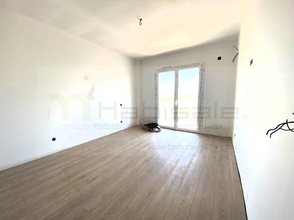 Apartamento T4 para Venda em Carnaxide e Queijas Foto 31
