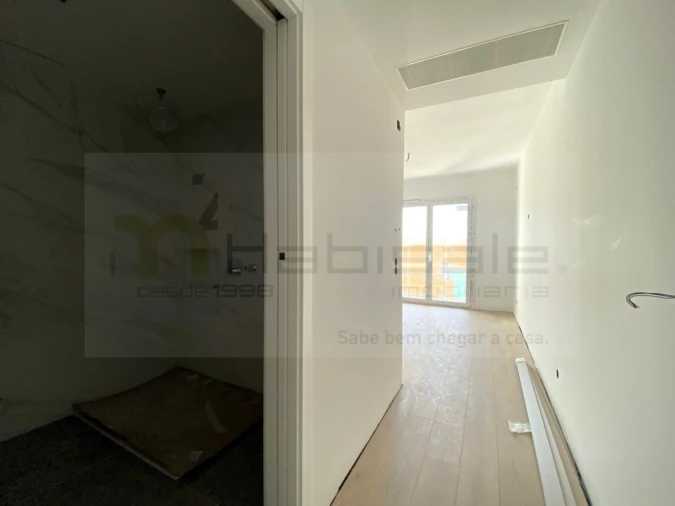 Apartamento T4 para Venda em Carnaxide e Queijas Foto 32