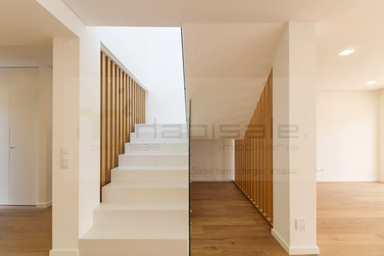 Moradia T4 para Venda em Loures Foto 26