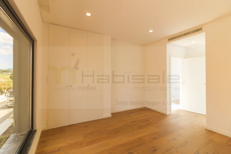 Moradia T4 para Venda em Loures Foto 46