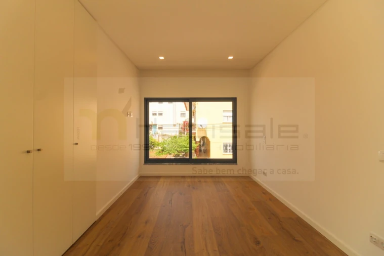 Moradia T4 para Venda em Loures Foto 48